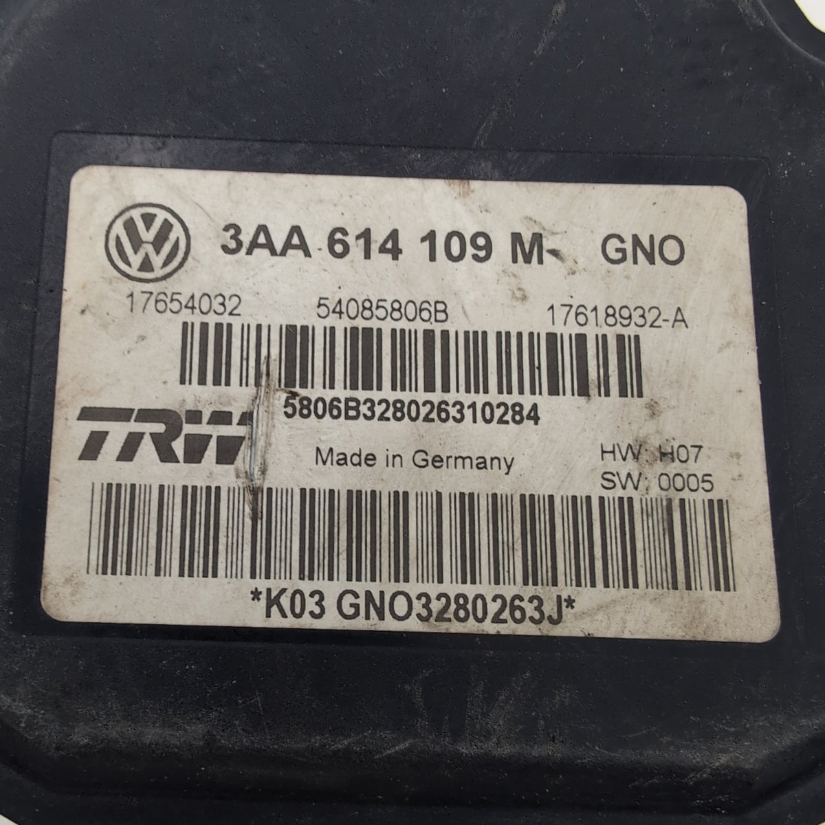 2011 2012 Volkswagen CC ABS Anti Lock Brake Pump 3AA614109M