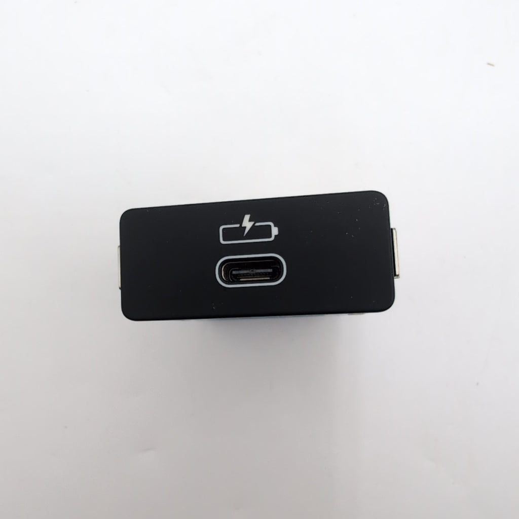 2019 - 2026 BMW G20 G21 G22 G26 G15 G30 G42 X3 Single USB Socket Port 5B51C70