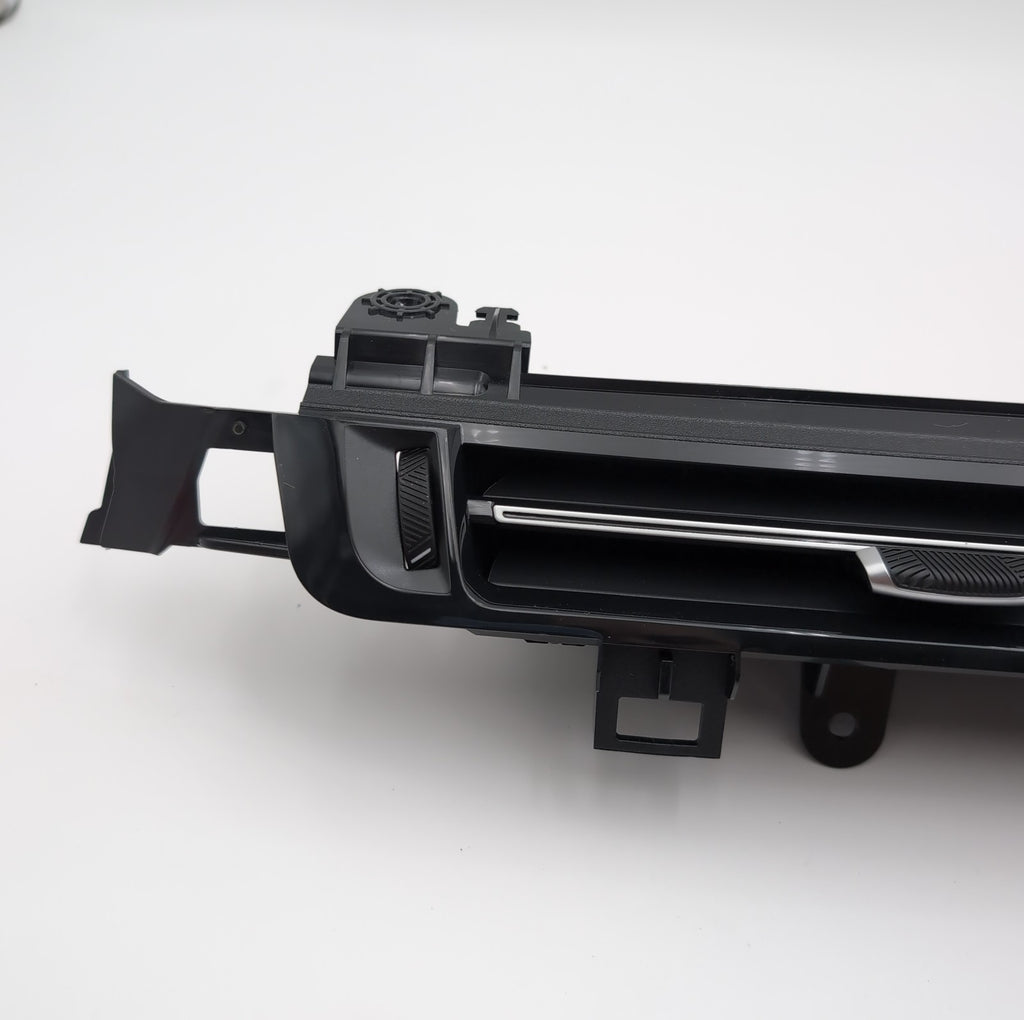 2023 2024 2025 BMW X2 U10 X1 U11 Center Dash Fresh Air Vent Grille 9483383 OEM