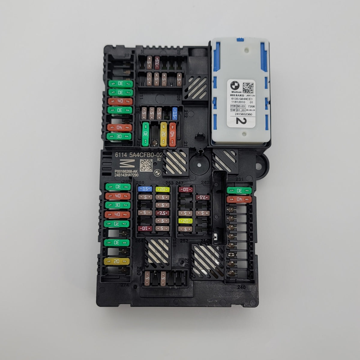 2024 BMW 330i 230I G42 G20 REAR POWER DISTRIBUTION FUSE Box 6114 5A4CFB0 - 02