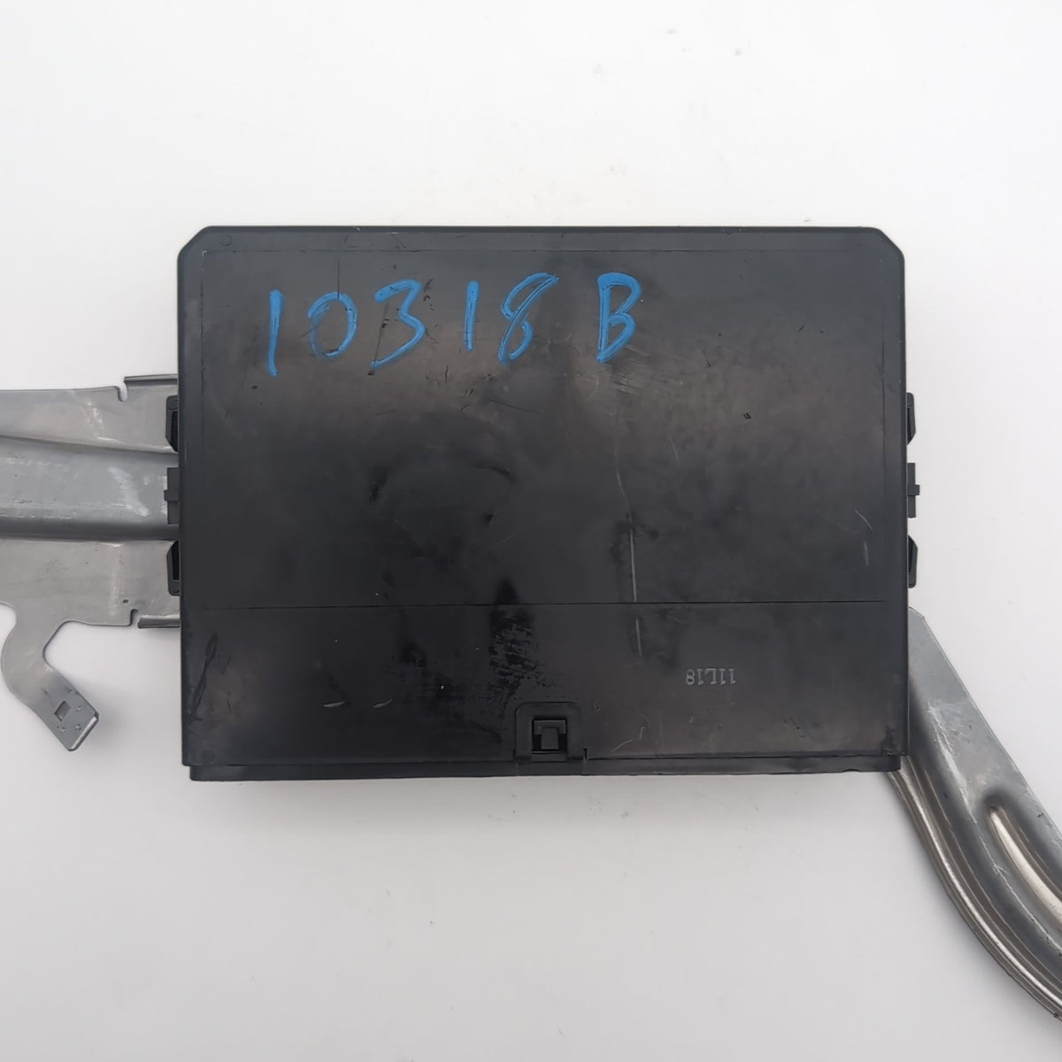 2009 2010 2011 Lexus LS460 Left Multiplex Door Control Module OEM 89222-50320