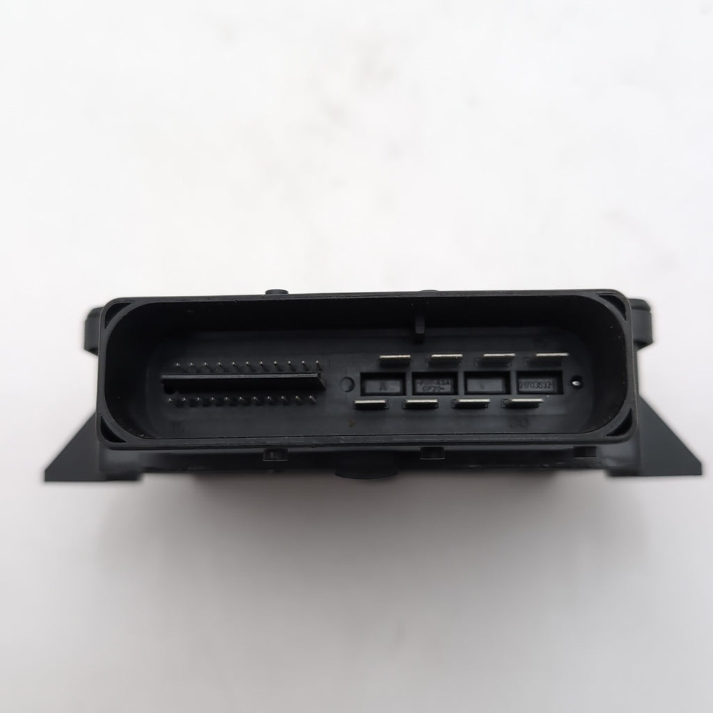 2015 2016 2017 2018 Porsche Macan Parking Brake Control Module OEM 95B907801C