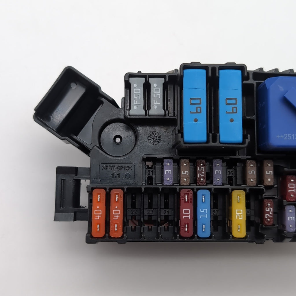 2023 2024 2025 2026 BMW X3 G45 G60 G90 Fuse Relay Power Distribution Box 5A039C3