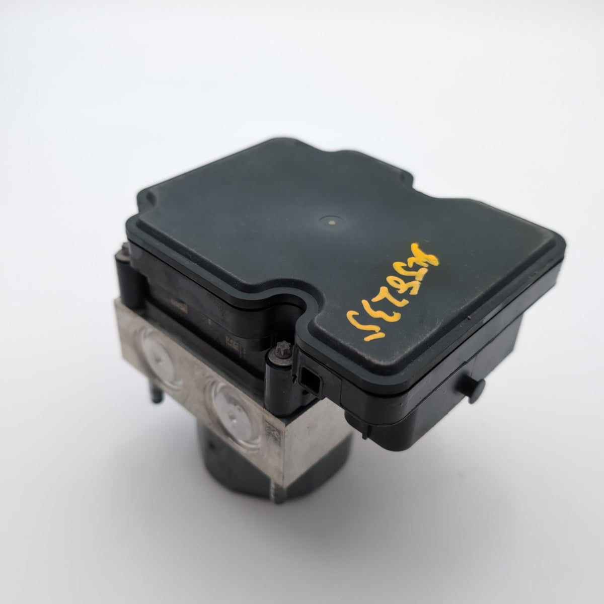 2019 2020 Nissan Altima ABS Anti Lock Brake Pump 476606CD0A