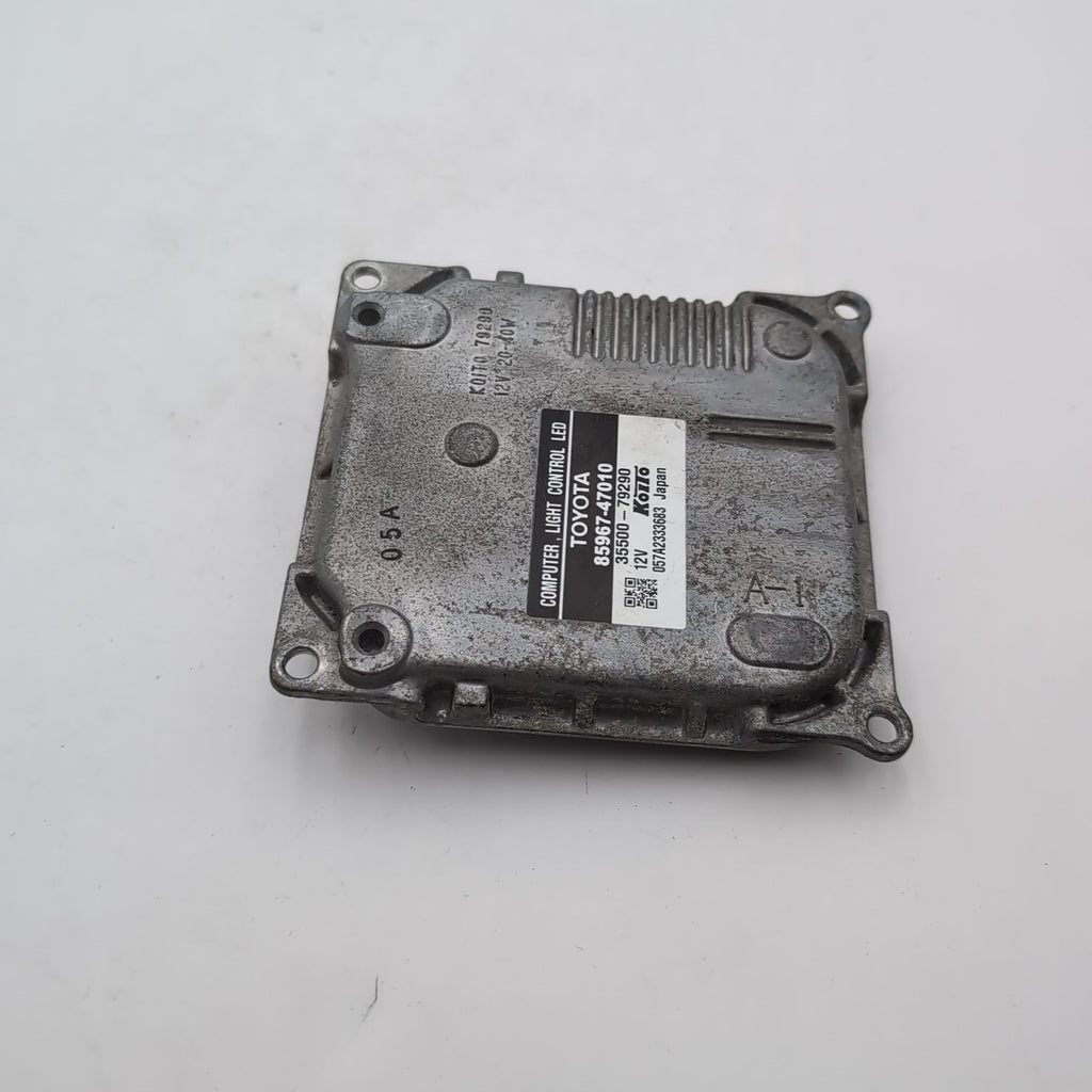 2010 Lexus RX450h LED Headlight Computer Control Module Ballast 85967-47010