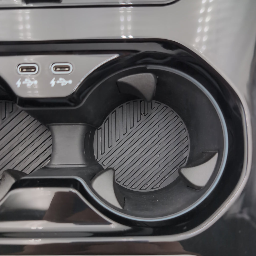 2024 2025 2026 BMW i5 540i 530i 550e G60 Center Console Cup Holder Charging Tray