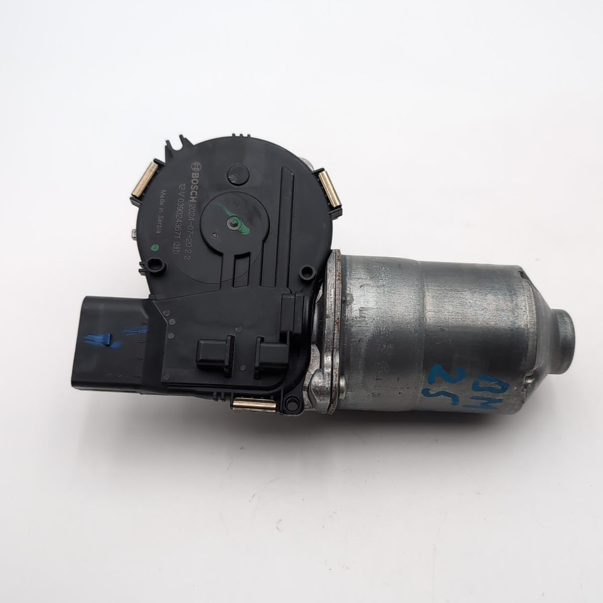 2021- 2025 BMW X3 X1 Front Windshield Wiper Motor OEM 0390243671