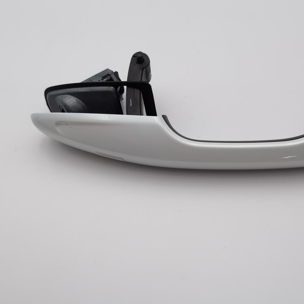 2018- 2025 VOLVO XC60 FRONT LEFT DRIVER SIDE DOOR OUTSIDE HANDLE