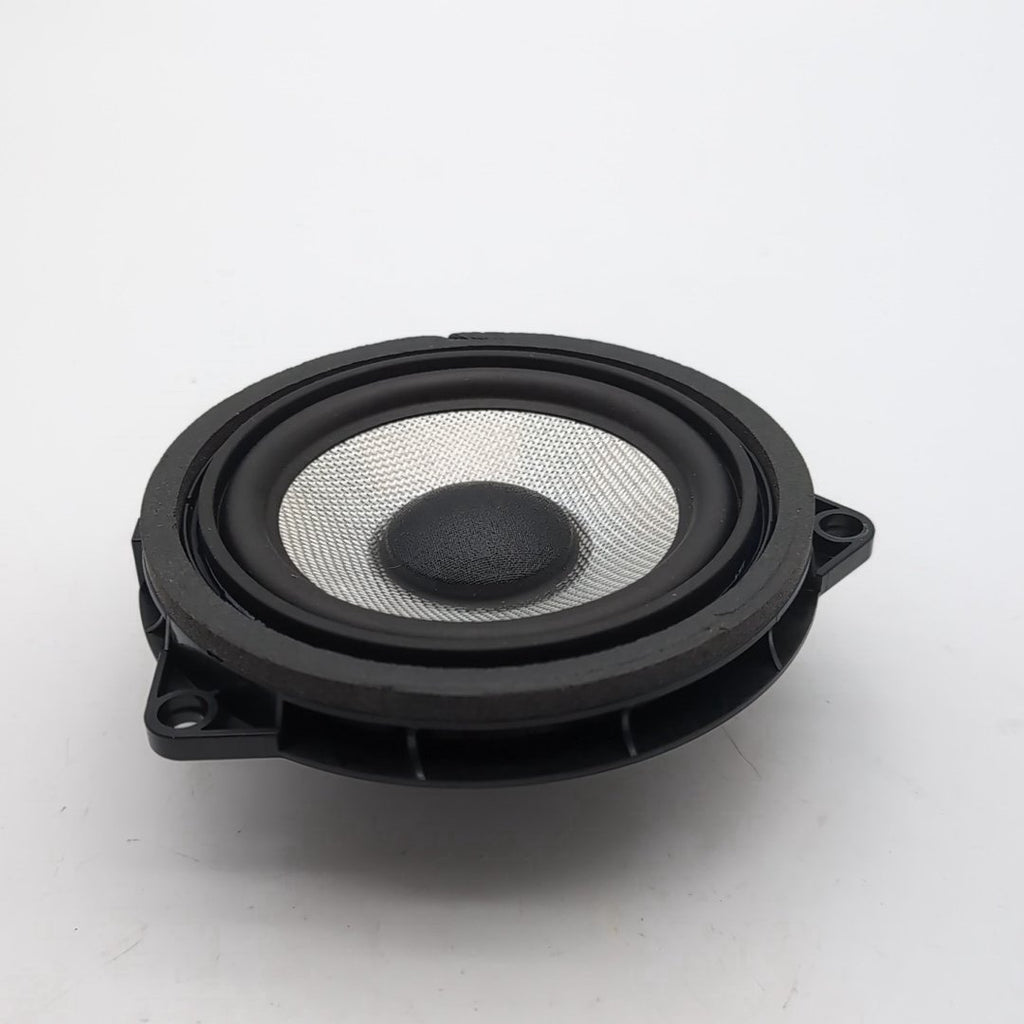 2023 - 2026 BMW 530i G60 G70 Bowers Wilkins Door Midrange Speaker 5A0F467
