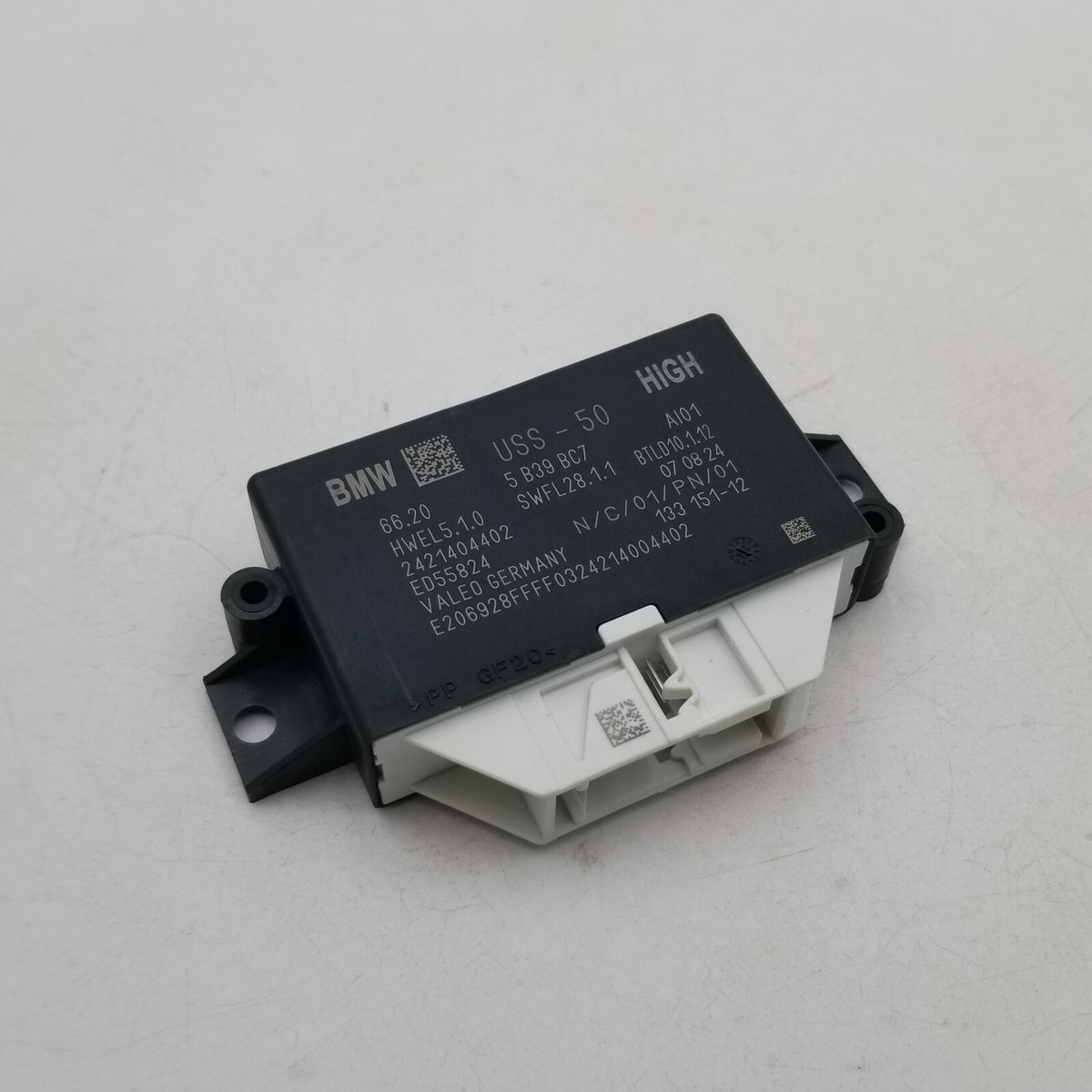 2023 - 2026 BMW G60 G70 X1 X2 X5 X7 USS Ultrasonic Parking Sensor Module