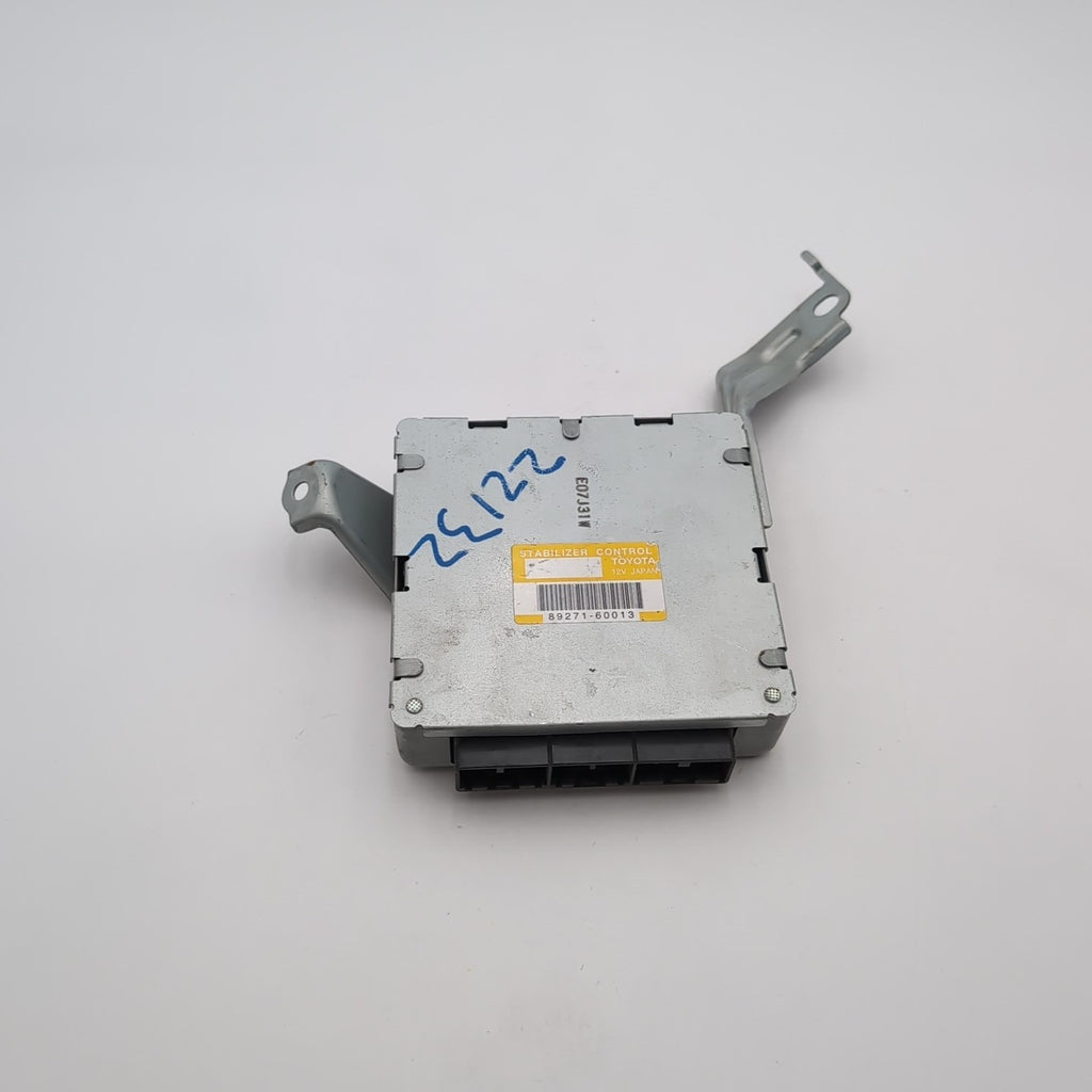 2004 2005 Lexus GX470 Stabilizer Control Module OEM 89271-60011