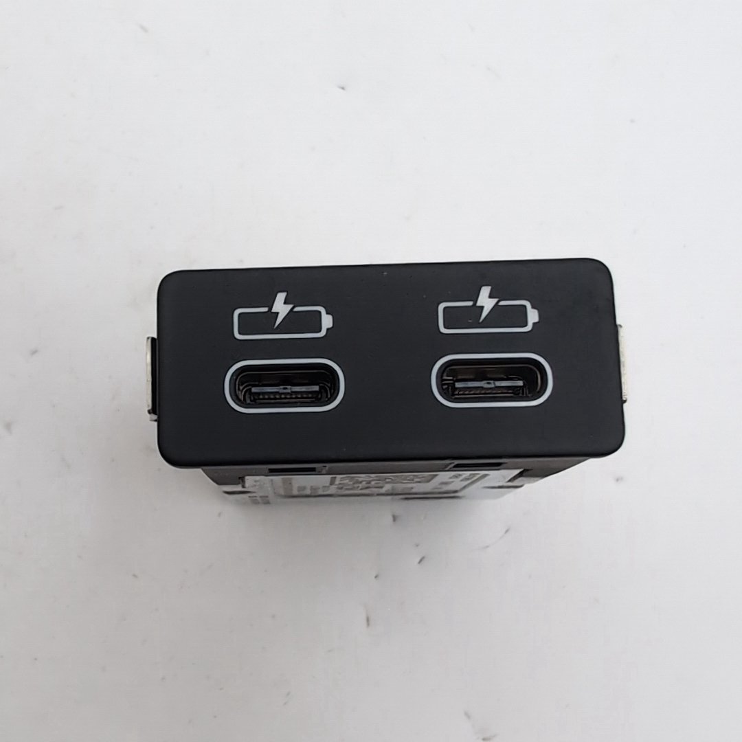 2019 - 2026 BMW G20 G26 G80 G22 G82 M3 M4 Dual USB Type C Charging Port 5A84160
