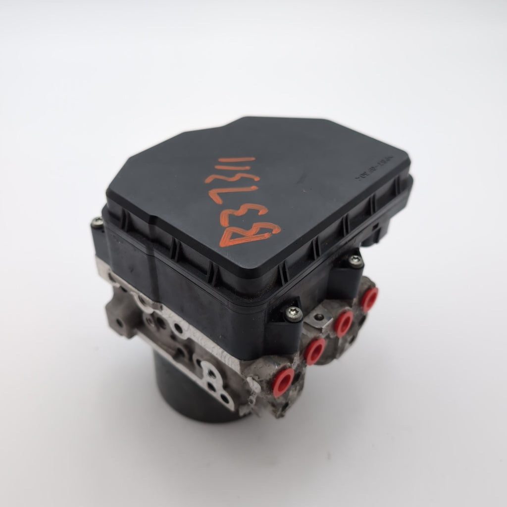 2011 Lexus IS250 ABS Anti Lock Brake Pump Control Unit 44540-53370