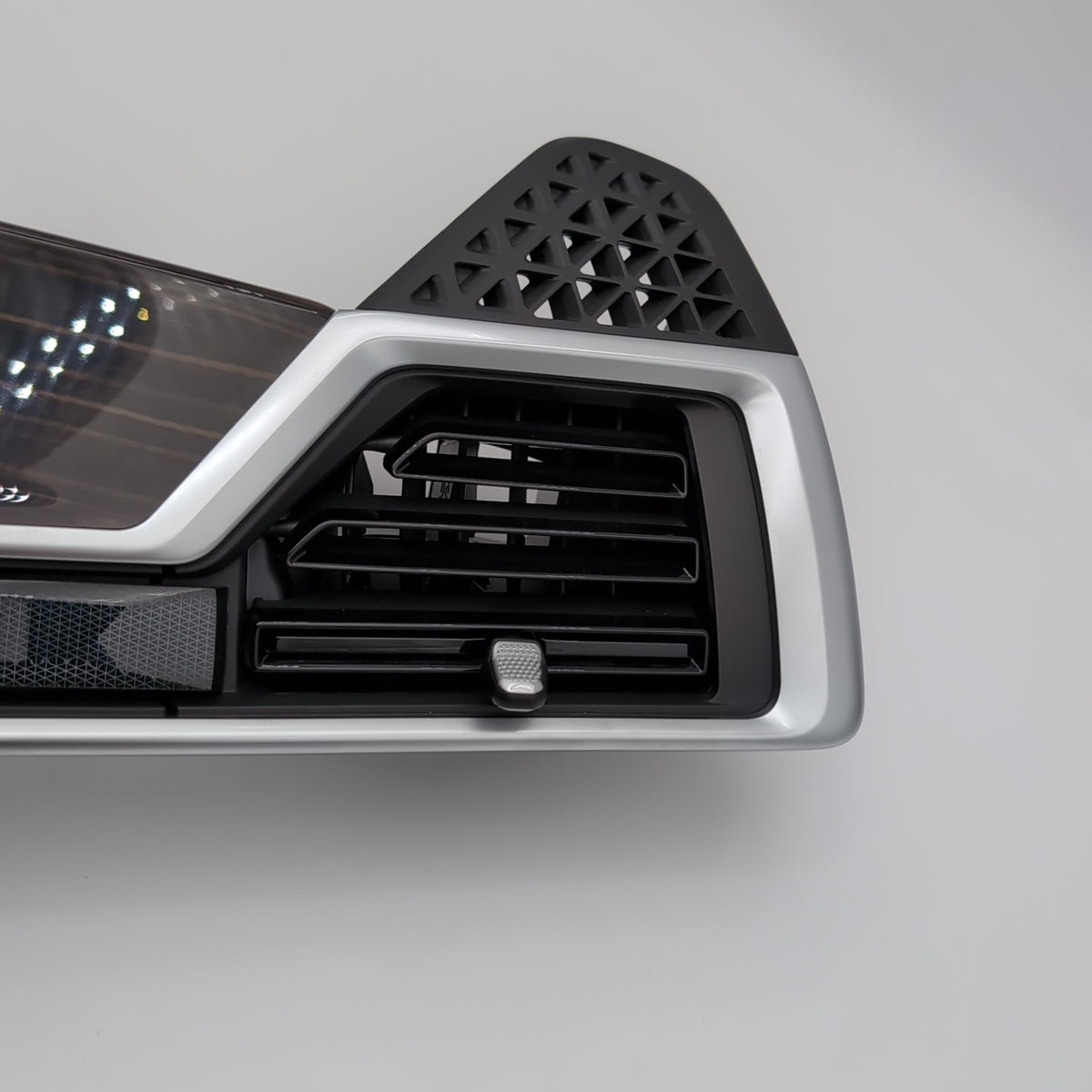2024 2025 BMW X5 G05 DASH RIGHT SIDE UPPER COVER TRIM PANEL & AIR VENT GRILLE