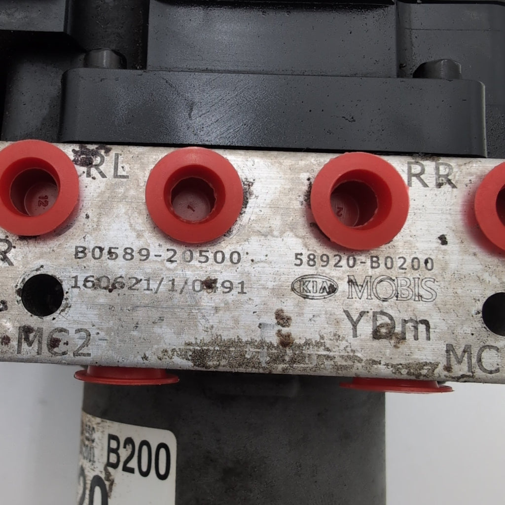 2017 2018 Kia Forte 2.0L ABS Anti Lock Brake Pump Control Unit 58900-B0200