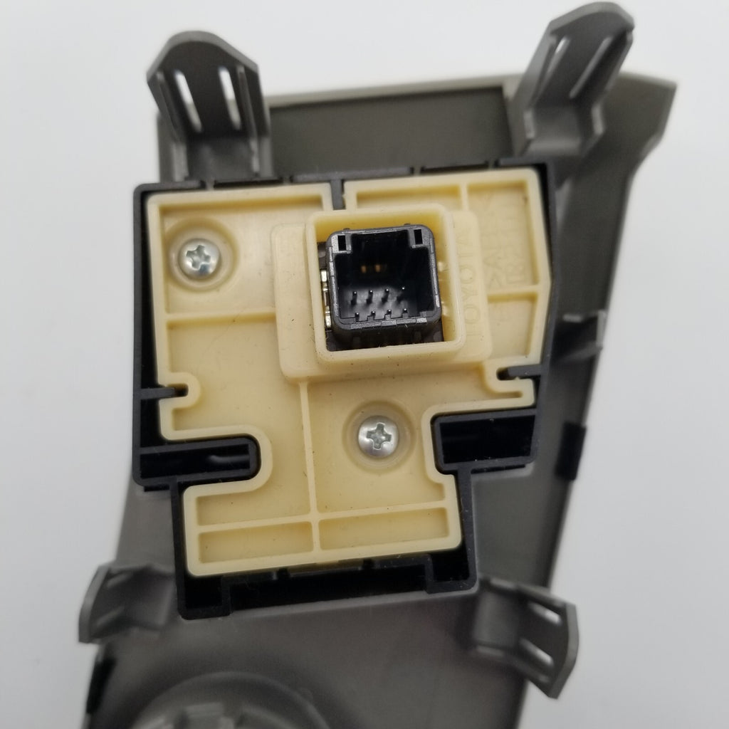 2012- 2015 TOYOTA PRIUS V ENGINE IGNITION START SWITCH BUTTON ASSEMBLY BEZEL