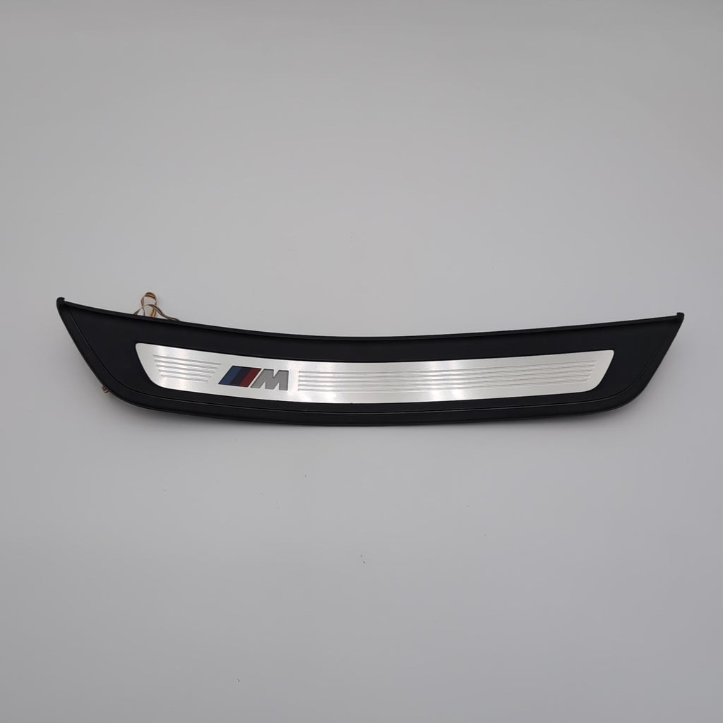 2018- 2022 BMW M550I G30 REAR LEFT DOOR SILL STEP SCUFF PLATE TRIM COVER OEM