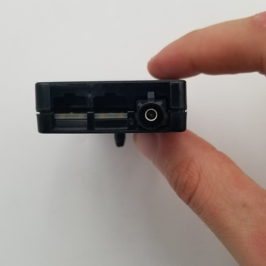 2018- 2023 BMW G30 530e Radio Antenna Amplifier Control Unit Module 8735981-03