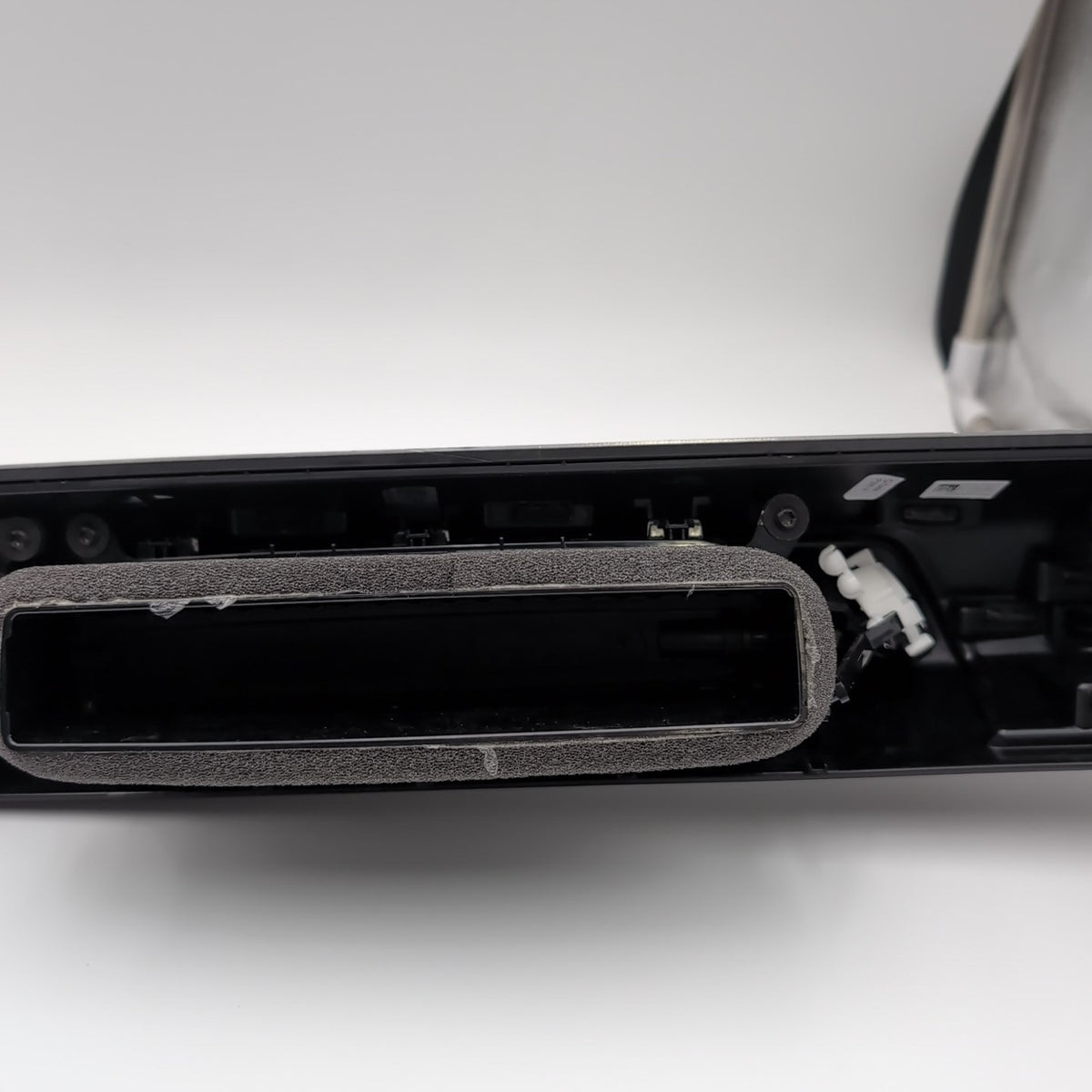 2023 2024 2025 BMW 2' U06 X1 X2 Center Dash Air Vent Trim Aluminum Mesh 9636251