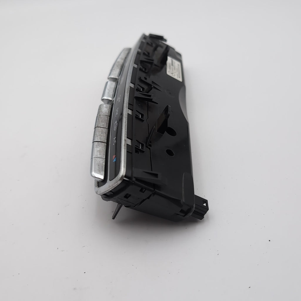2016- 2022 Mercedes GLC300 AC Heater Climate Control Unit Panel A2059054215