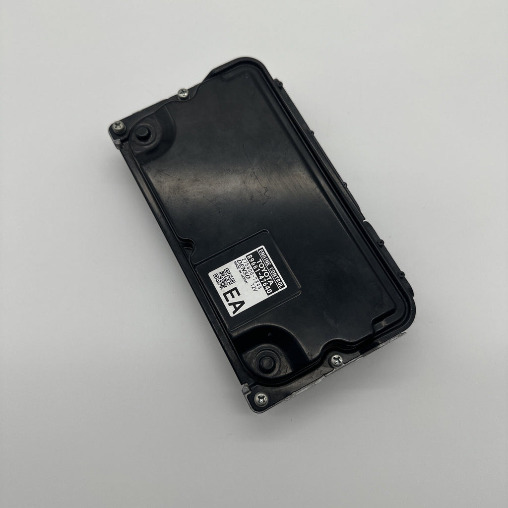 2016 2017 Toyota Prius 1.8L Engine Control Module Unit Ecm 89661-47640
