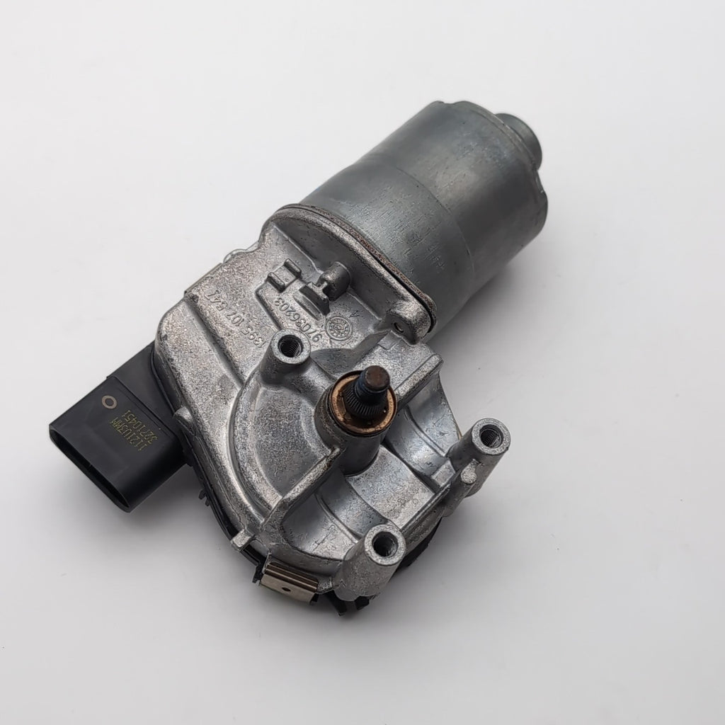 2021 2022 2023 2024 2025 BMW X1 X3 Front Windshield Wiper Motor OEM 0390243671