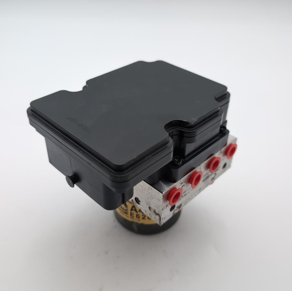 2020 Hyundai Elantra 2.0L ABS Anti Lock Brake Pump Control Unit OEM 58900-F2620