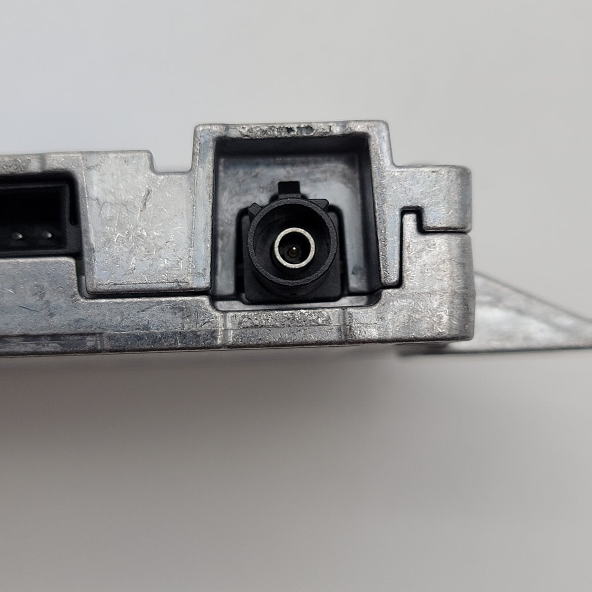 2019 - 2022 BMW 3 5 7 Series G20 G30 G12 X3 X4 X5 LTE Compensator Module 8735008