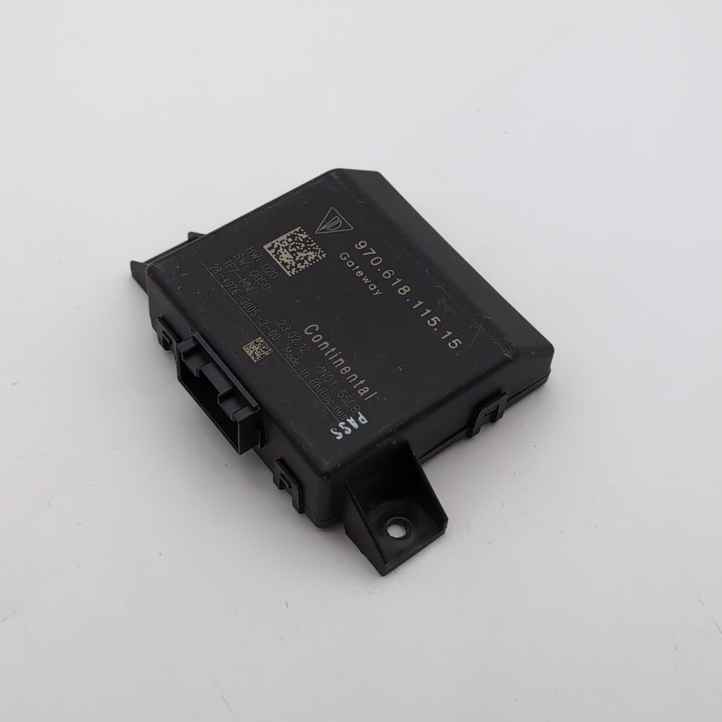 2010- 2013 Porsche Panamera 970 Gateway Network Control Module 97061811515