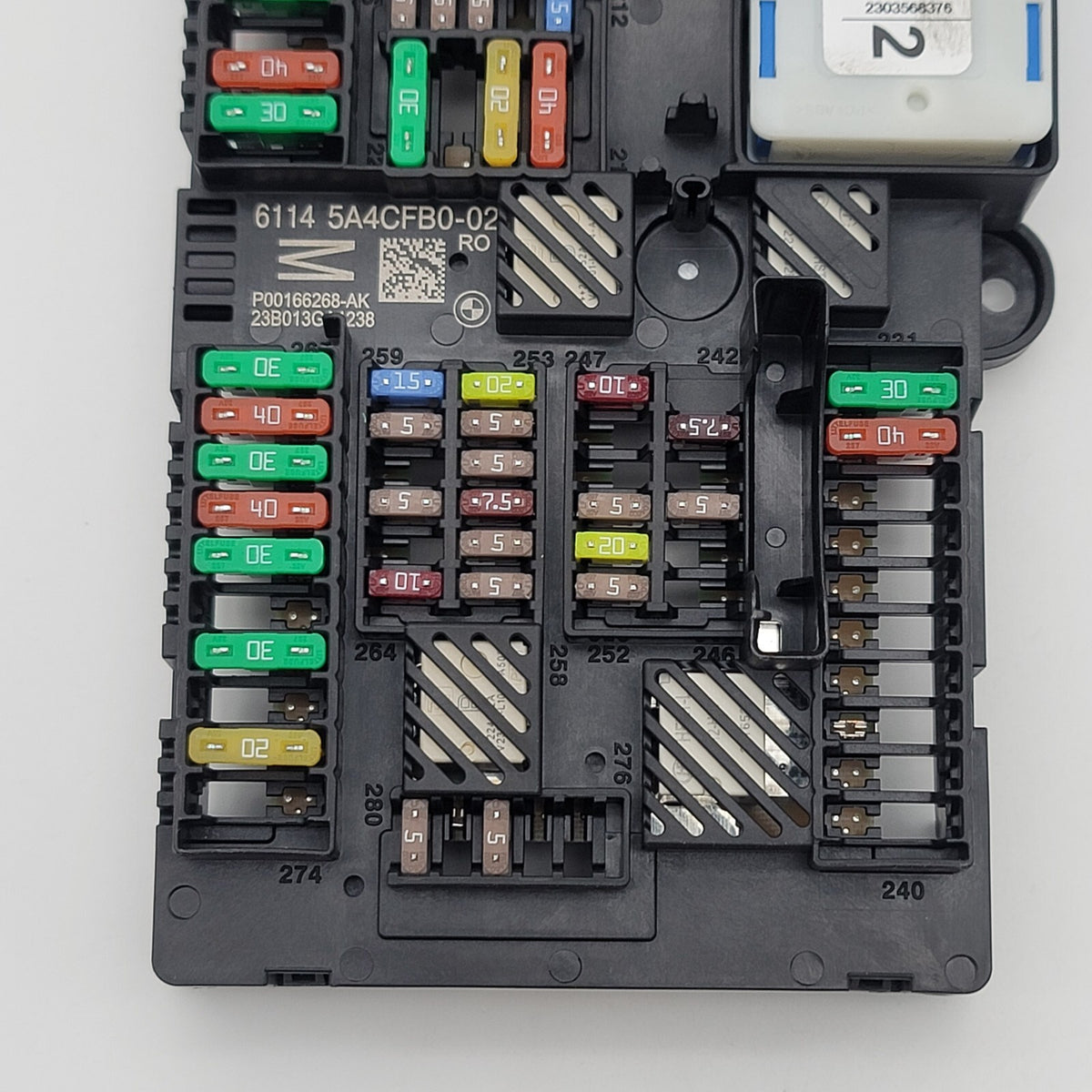 2024 BMW 330i 230I G42 G20 REAR POWER DISTRIBUTION FUSE Box 6114 5A4CFB0 - 02