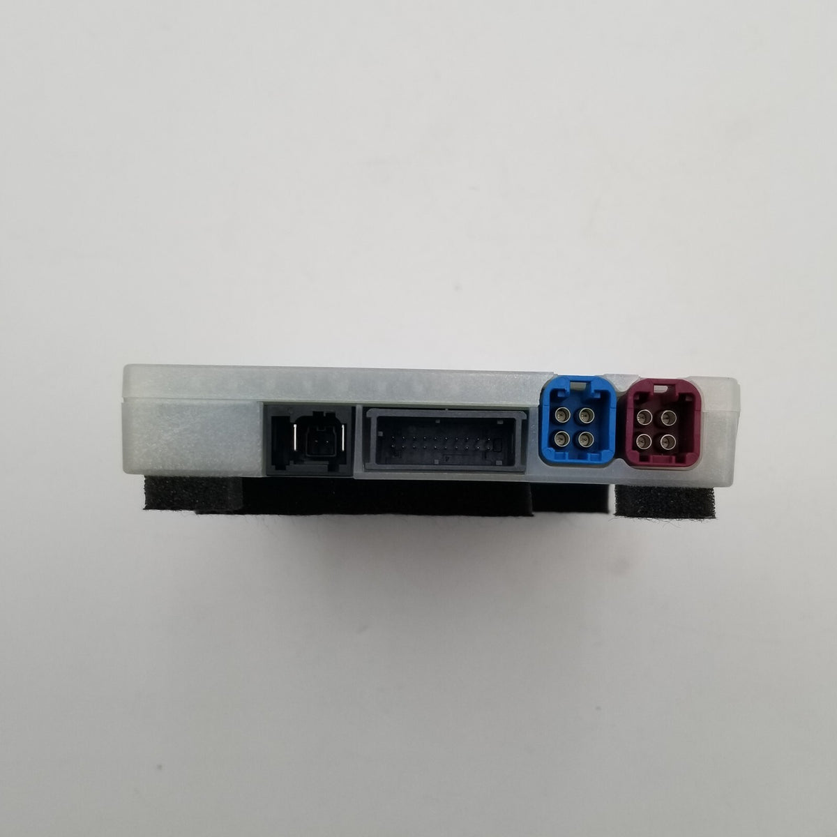 2025 BMW 330i G20 X1 U11 X3 G45 Antenna Telematics Control Module 5B5C761