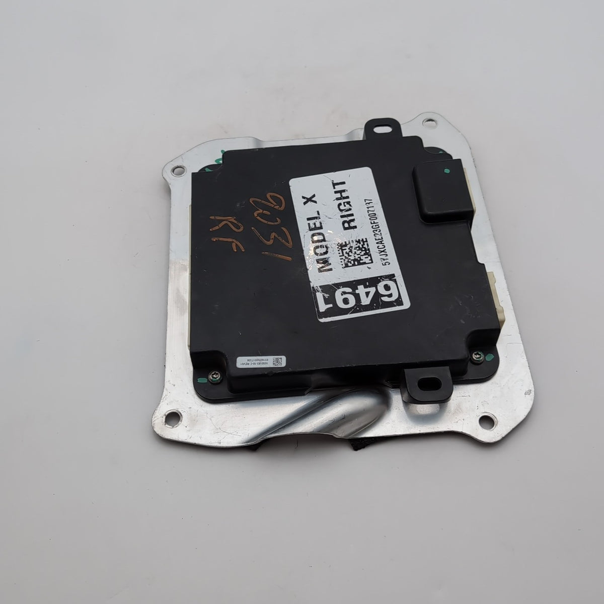 2016- 2019 Tesla Model X Front Right Passenger Door Control Module 105183-10-C