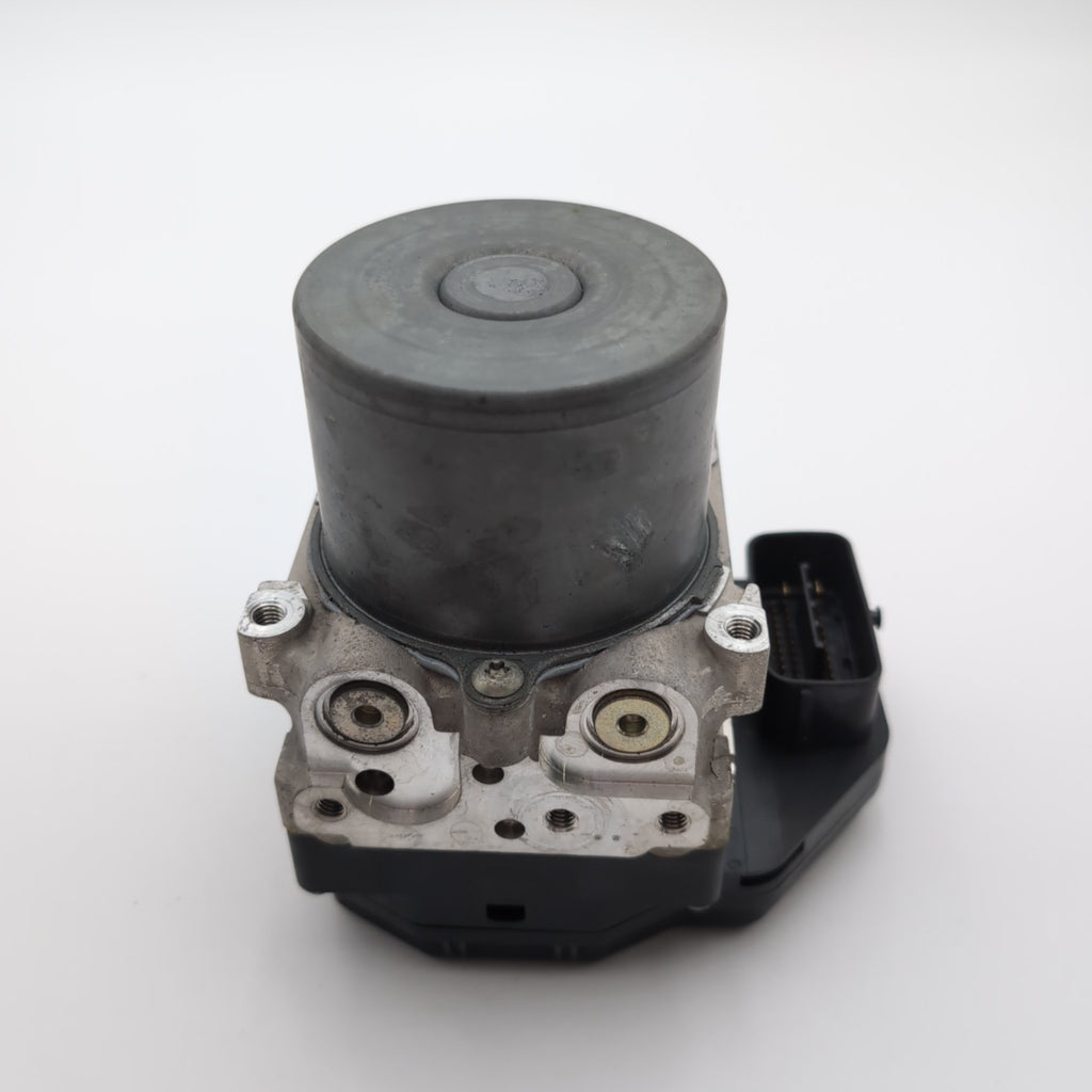 2018 Infiniti Q50 3.0L ABS Anti Lock Brake Pump Control Unit 476604GU0A