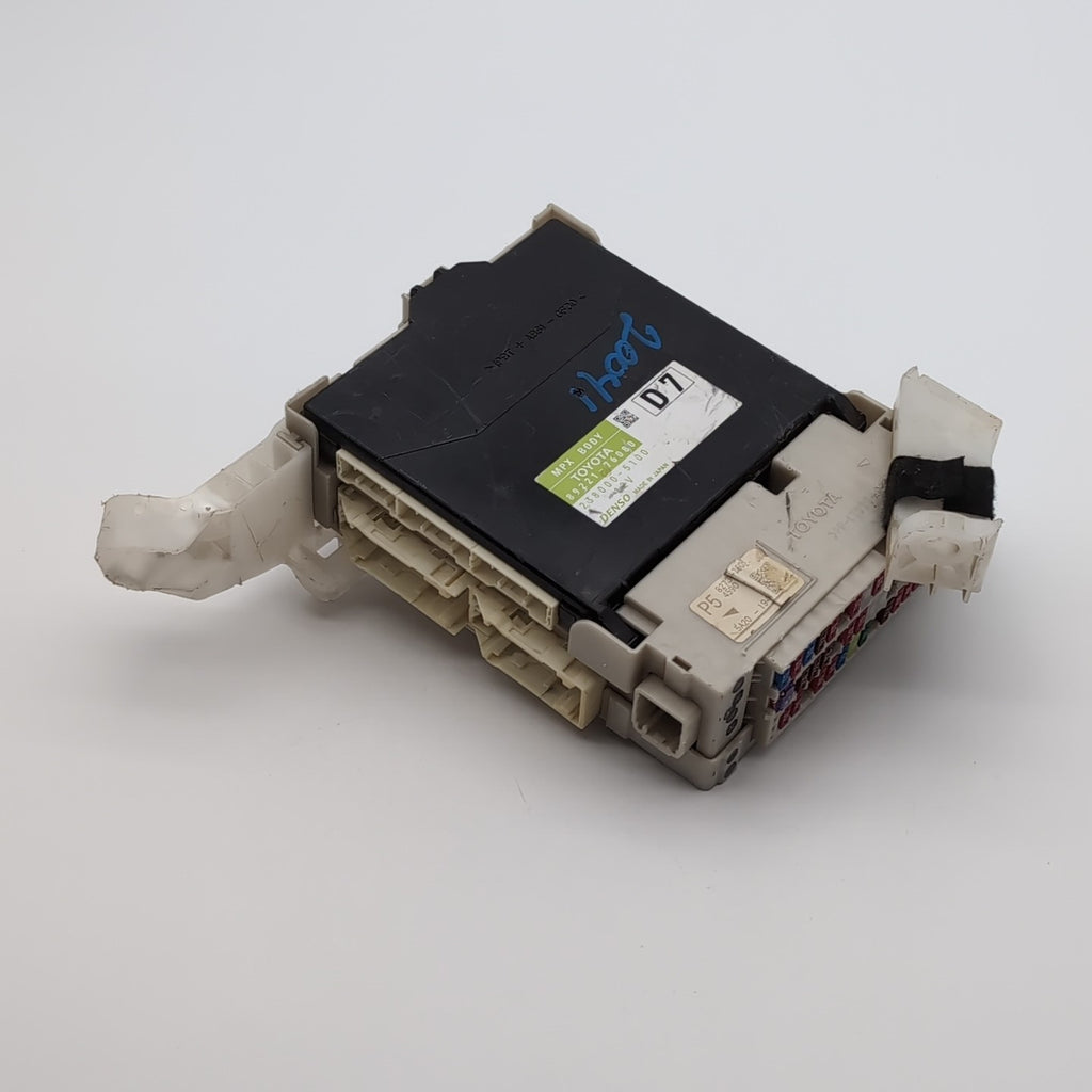 2015 2016 2017 Lexus CT200H Multiplex Network Junction Fuse Module 89221-76080