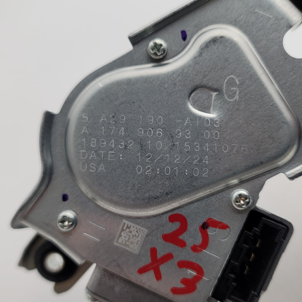 2025 BMW X3 G45 REAR LIFTGATE WINDOW GLASS WIPER MOTOR OEM 5A29190