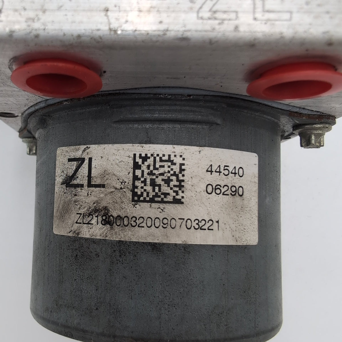 2018 2019 2020 Toyota Camry ABS Anti Lock Brake Pump Control Unit 44540-06290