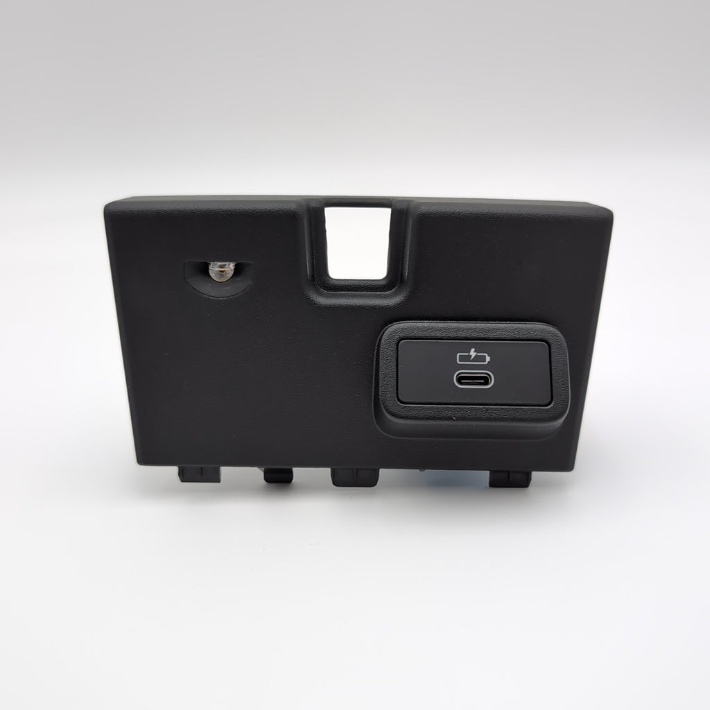 2019- 2024 BMW 330i G20 USB-C INTERFACE CHARGING PORT PLUG w/ TRIM