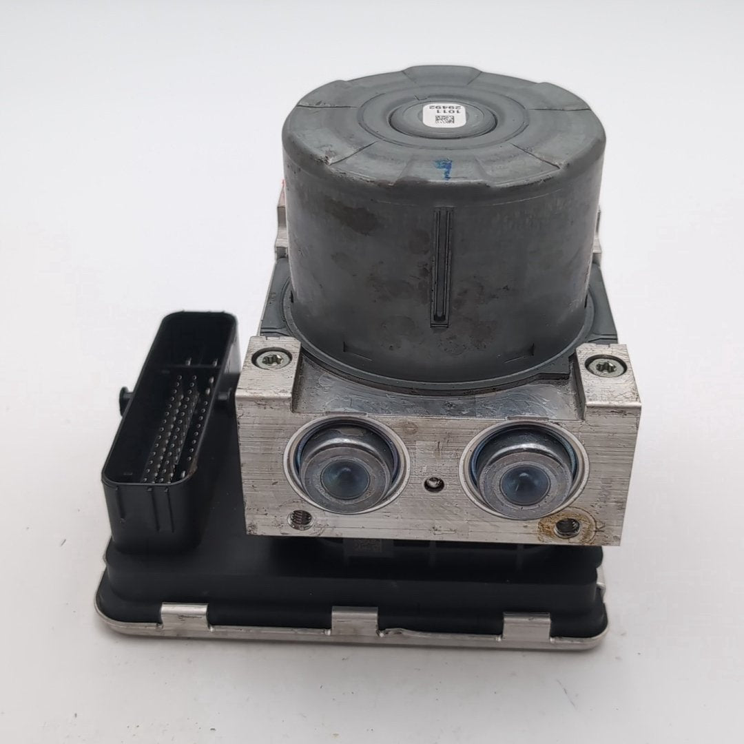 2020 2021 2022 GMC Terrain ABS Anti Lock Brake Pump 84825144