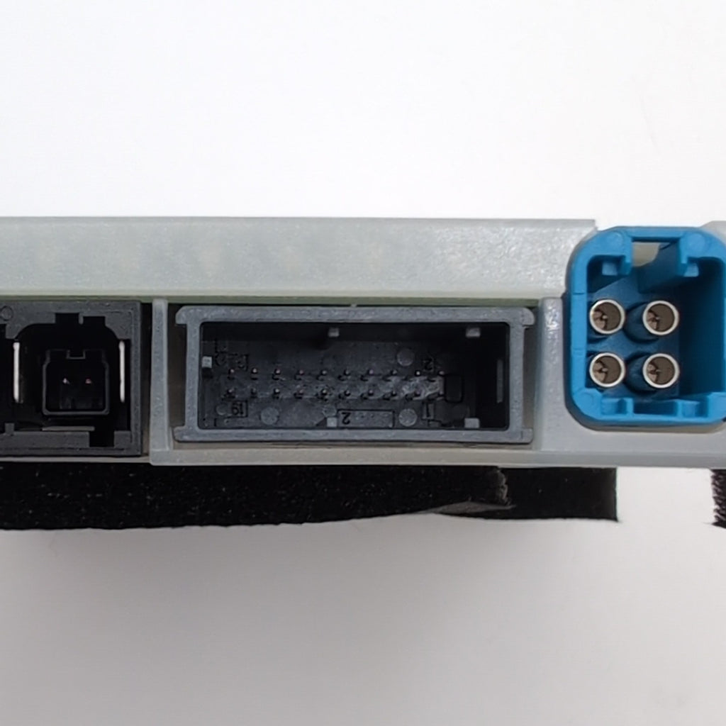 2025 BMW 330i G20 X1 U11 X3 G45 Antenna Telematics Control Module 5B5C761
