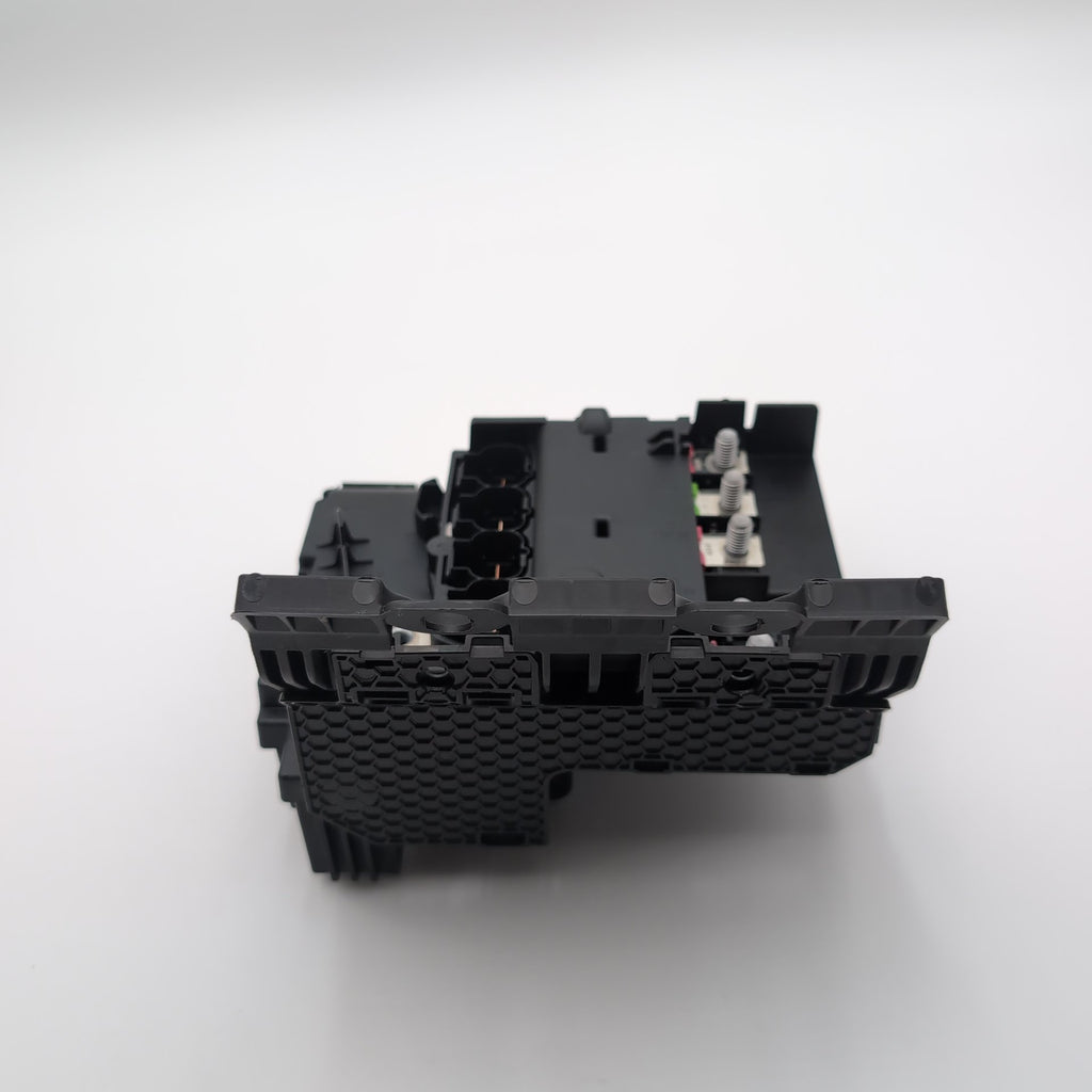 2016 - 2022 BMW 740i 750i 740e G12 Rear Power Distribution B+ Junction Box