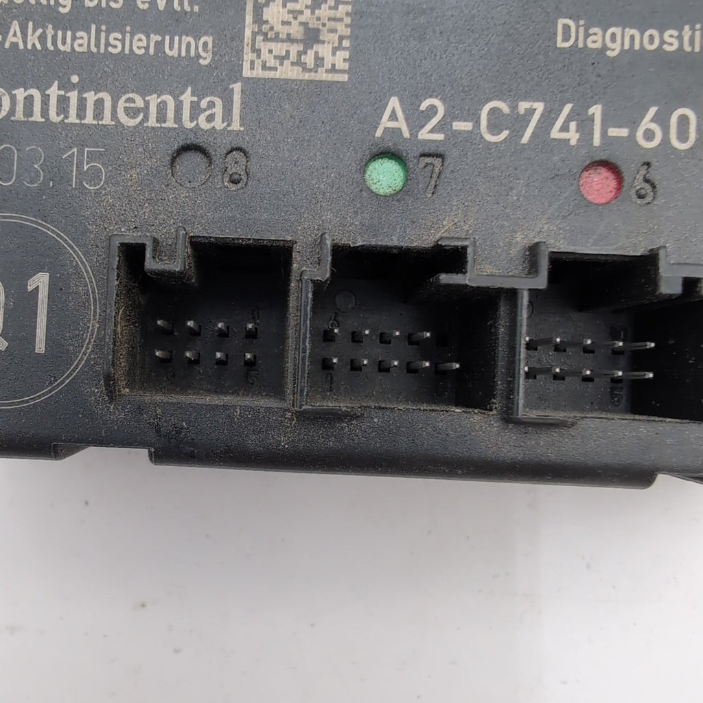 2008- 2018 Mercedes W207 E400 SLK250 Front Right Door Control Module 2129009328