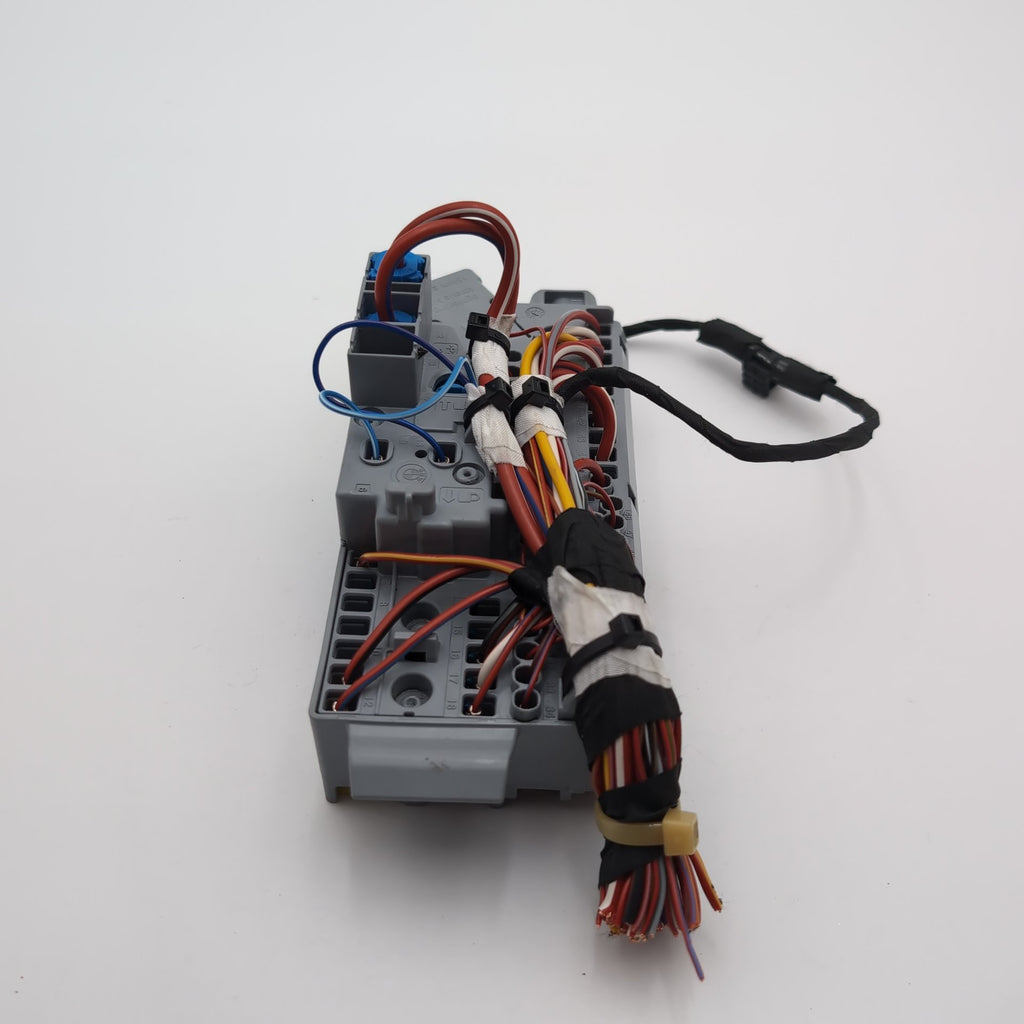 2019 - 2026 BMW X5 X6 X7 XM G20 G26 G42 G87 M3 Front Power Distribution Fuse Box