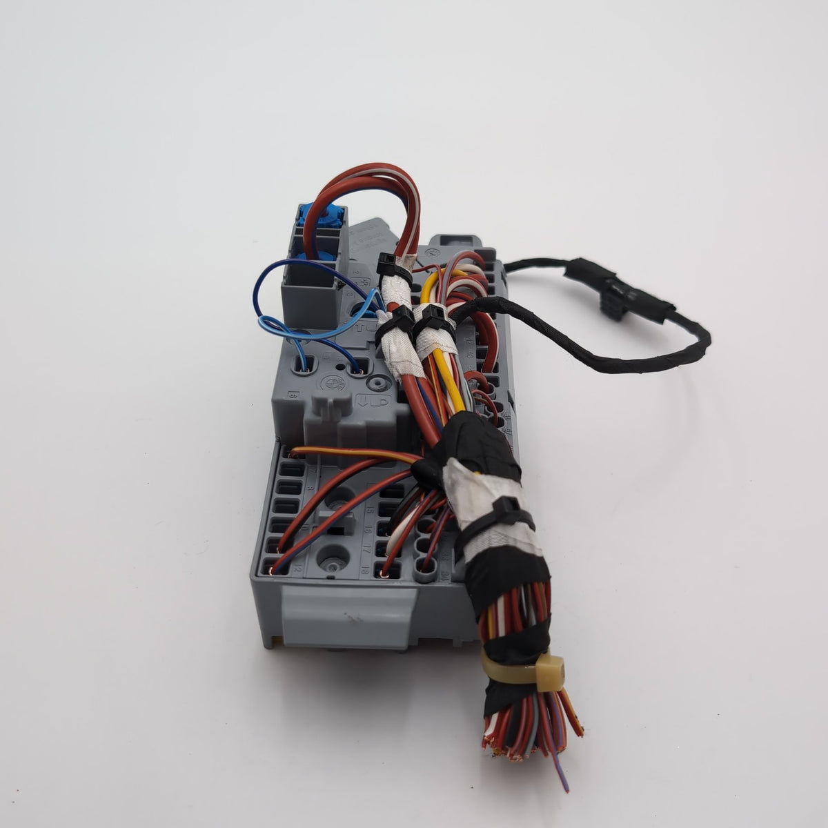 2019 - 2026 BMW X5 X6 X7 XM G20 G26 G42 G87 M3 Front Power Distribution Fuse Box