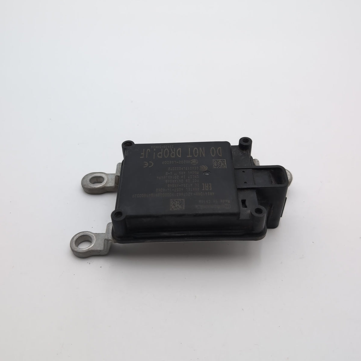 2018 2019 Nissan Rogue Sport Qashqai Cruise Distance Radar Sensor 28438-5HK2A