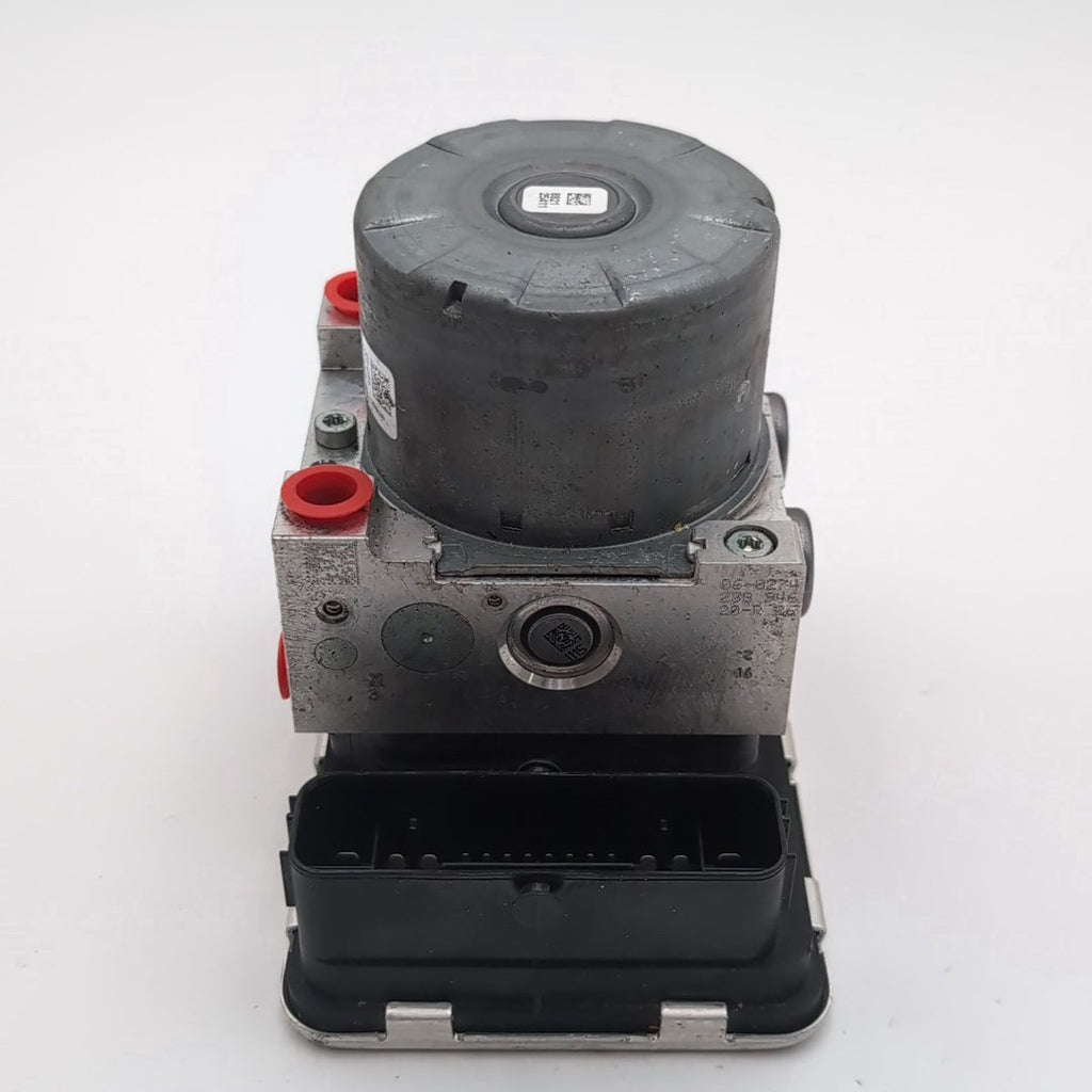 2020 2021 2022 2023 Mazda CX30 2.5L ABS Anti Lock Brake Pump DGJ1437A0