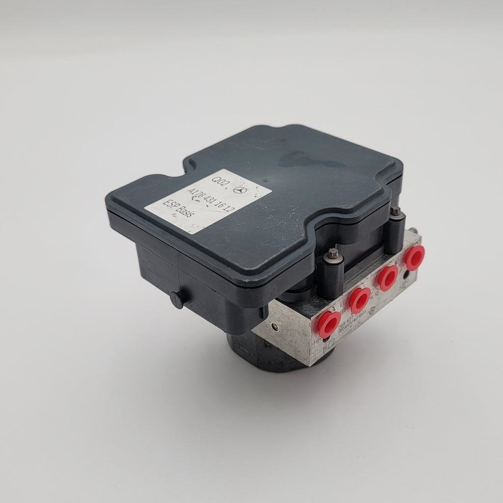 2014 2015 Mercedes-Benz GLA45 ABS Pump Control Unit OEM A1764311612