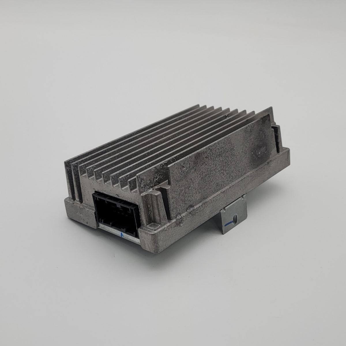 2011- 2014 BMW F25 X3 AMP BMW HLC RADIO AUDIO AMP AMPLIFIER UNIT 9283507