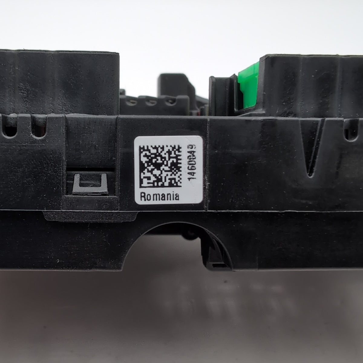 2023 2024 2025 BMW M2 M3 M4 G80 G82 G83 REAR POWER DISTRIBUTION FUSE BOX 5A4CFB9