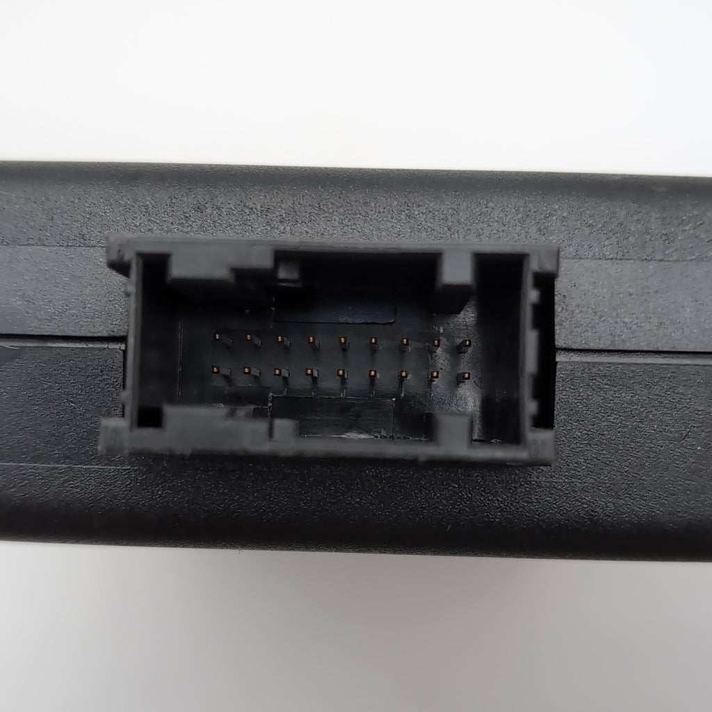 2007- 2013 Mercedes W216 CL550 S550 iPod Interface Control Module B67824245