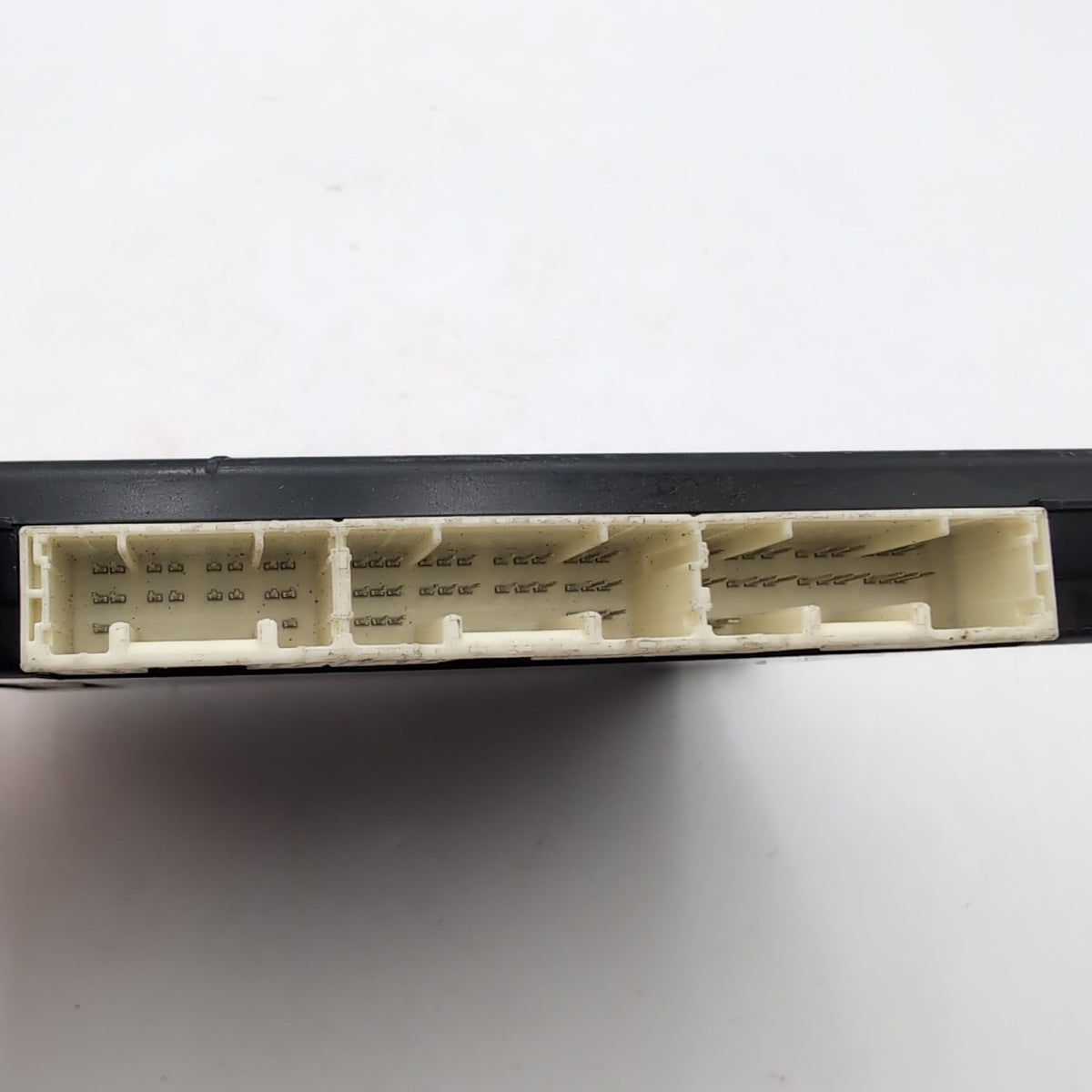 2013 Lexus CT200h MPX Multiplex Body Control Module OEM 89221-76031